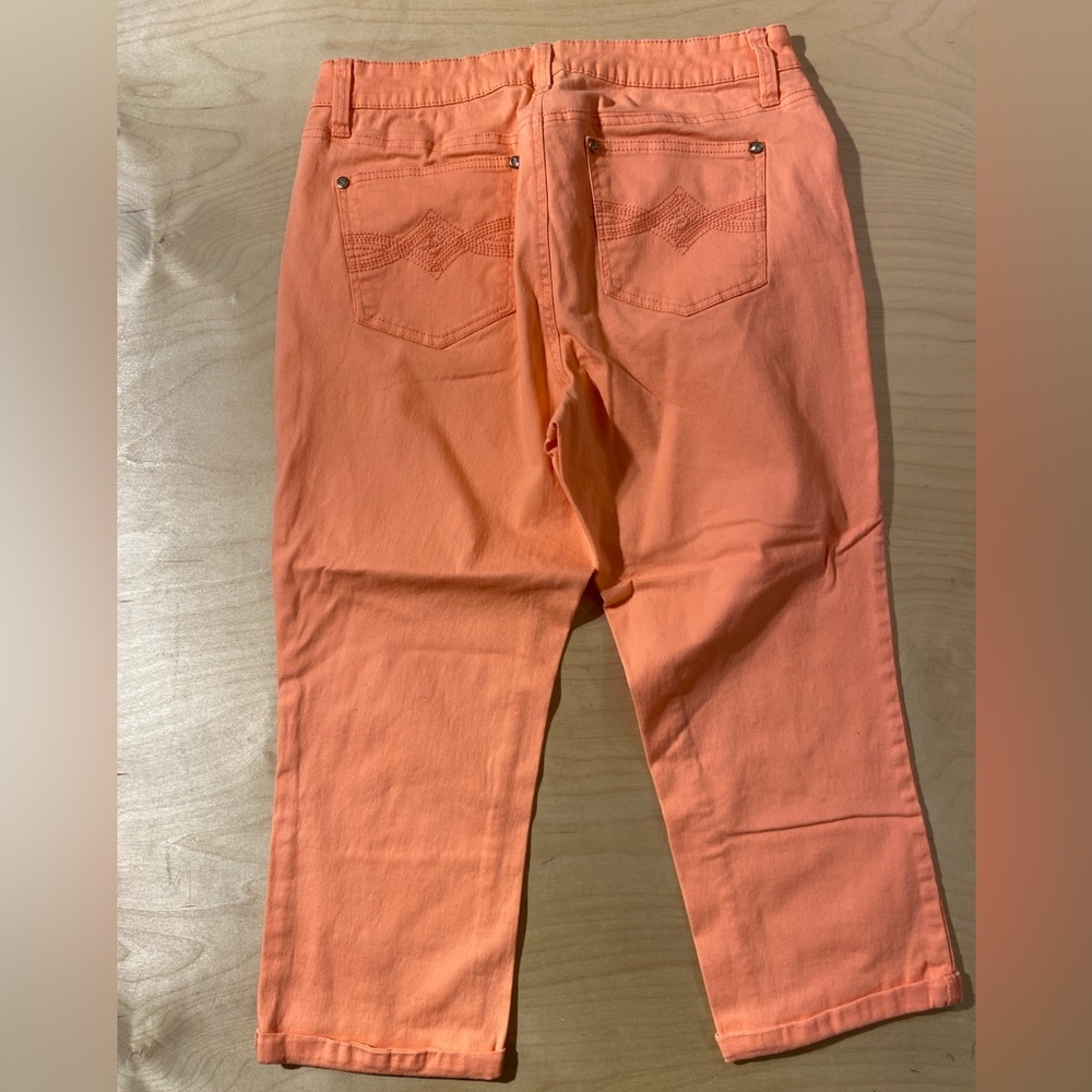New Directions Vibrant Orange Cropped Pants 12 (QJ) - Picture 7 of 7